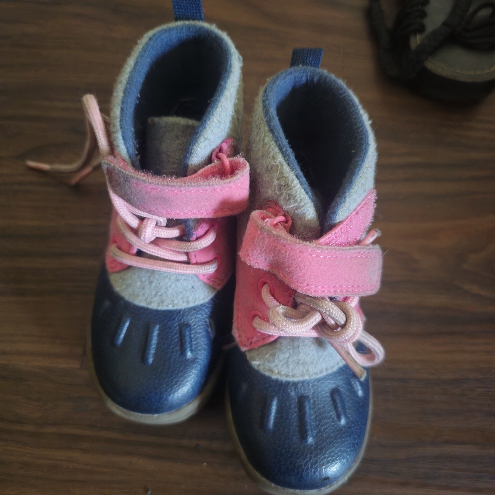 Boots - Picture 2 of 5